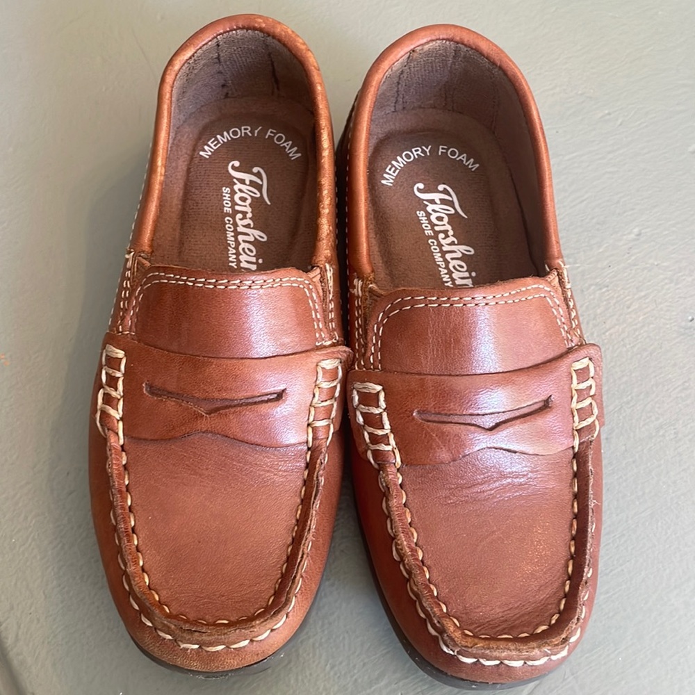 Florsheim leather loafers boys 10 tan